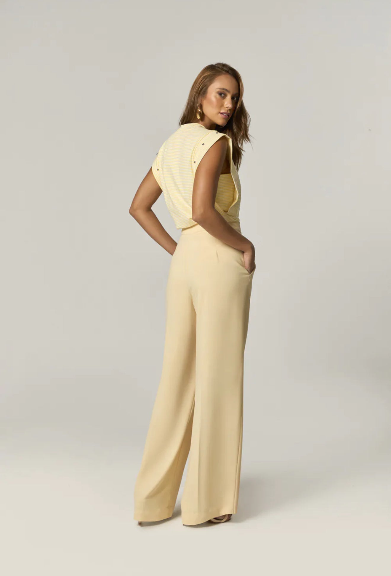 Blusa Regata listras com detalhes