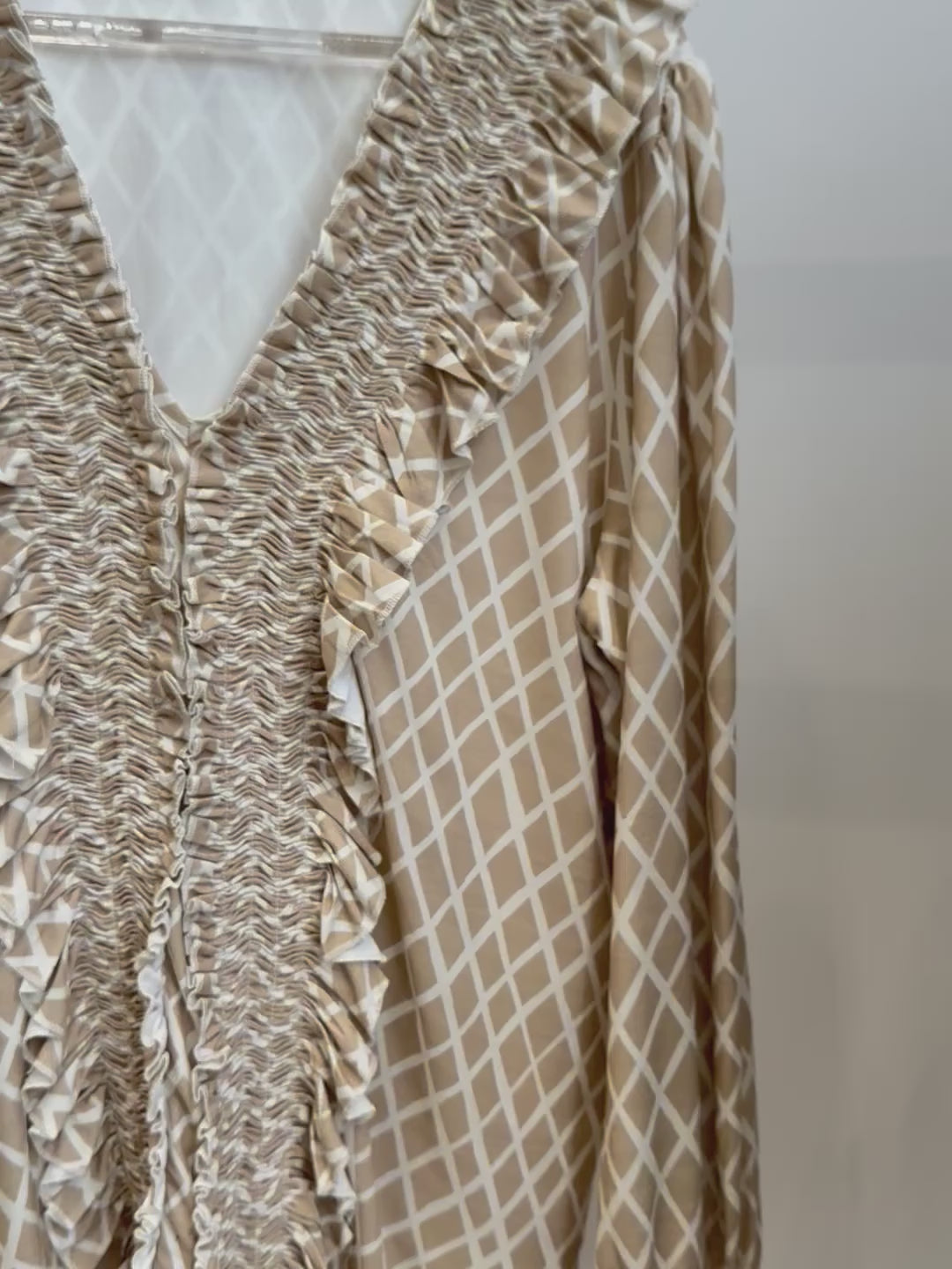 Conjunto Bege com estamos geométricas